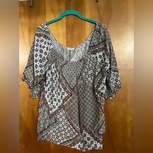 Maurice’s Top. Size XXL.